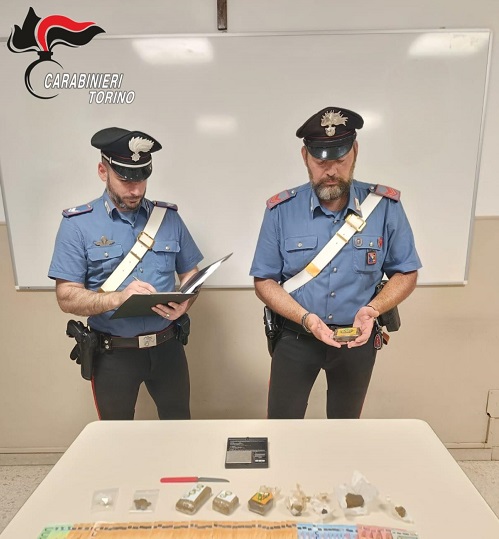Pavone Canavese, spaccio di cocaina, crack e hashish: i carabinieri arrestano due giovani