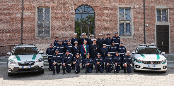 Chivasso, al via i pattugliamenti della Polizia locale in orario serale e notturno. E fioccano le multe
