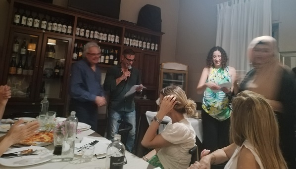 Convivio estivo dell’associazione “Essenzialmente”. Riconoscimenti per la dedizione al lavoro