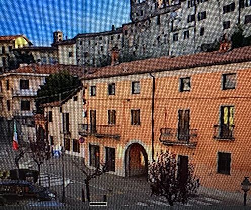 Pavone Canavese: il Comune mette all’asta per 160 mila euro la Biblioteca e la foresteria