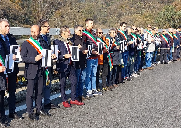 Ponte preti, il deputato leghista Giglio Vigna: “Non servono i flash mob, bisogna andare al ministero”
