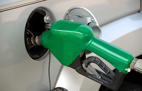 Canavese: riempiva di carburante le cisterne nel furgone. Arrestato 19enne per frode con carte clonate