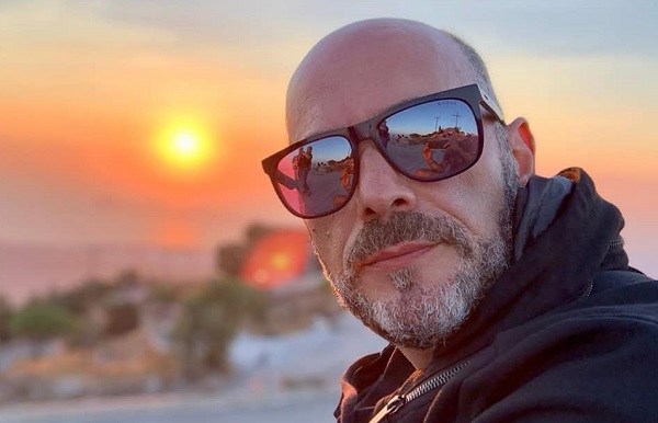 Venaria si veste a lutto per la morte a soli 46 anni di Diego Bertocco. Gran folla ai funerali