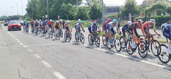 Giro d’Italia 2025 in Canavese e nelle Valli di Lanzo: la penultima tappa ha attraversato il Canavese