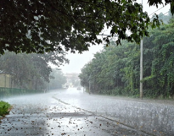 Meteo Canavese: domani, giovedì 8 maggio, previsti rovesci e forti temporali. Scatta l’allerta gialla