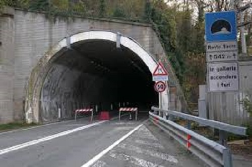Lanzo, la galleria Montebasso riapre al traffico a inizio luglio: lavori in corso ma cronoprogramma rispettato