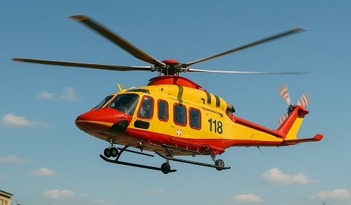 Scontro frontale sulla strada provinciale Torre Canavese–Castellamonte, due giovani al Cto