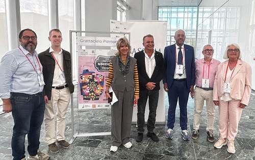 Chivasso celebra i 30 anni della “Festa dei Nocciolini” con numerosi eventi e un francobollo speciale