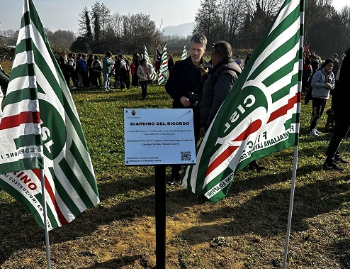 Brandizzo ricorda le cinque vittime della strage ferroviaria: inaugurato il “Giardino del Ricordo”