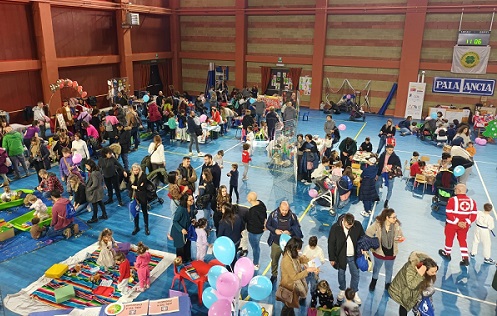 Voci, colori e magia: Chivasso riapre le porte alla “Città dei bambini”, la festa che avrà luogo al Palalancia