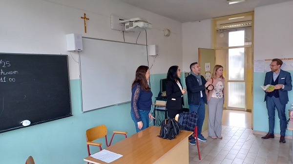 Chivasso, il Comune si schiera contro lo scorporo dell’Ubertini: “Rischi organizzativi e didattici”