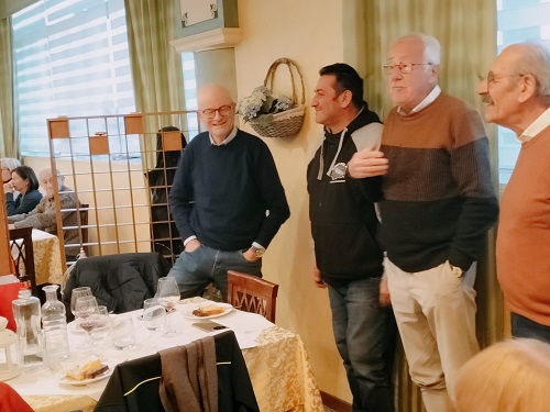 Amici del Po di Chivasso, successo per il pranzo sociale a Brozolo: consegnata una targa a Gianni Pitrone