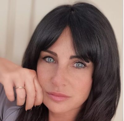 Traversella, tutto esaurito per la presentazione de “Il Canto del Torrente”, il libro della scrittrice Simona Vogliano