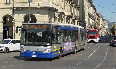 Venaria: pendolare 40enne colpito con la cintura dopo un richiamo a un gruppo di giovani maleducati