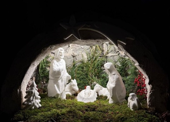 Chironio, la borgata incantata della Valle Orco si illumina di presepi: inaugurazione il 13 dicembre con il Vescovo Salera