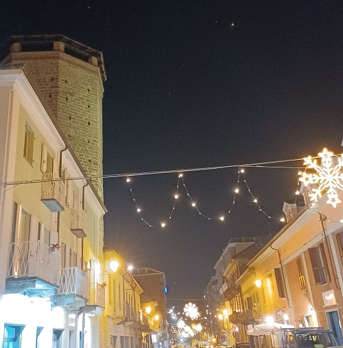 Luci, presepi, concerti e solidarietà: Chivasso entra nel vivo del Natale con un ricco cartellone di eventi