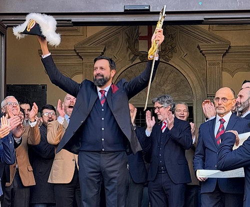 Storico Carnevale di Ivrea 2026, l’esordio del Generale Gusta accende la città tra tradizione e passione
