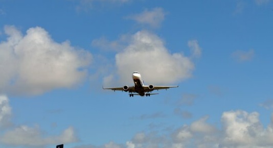 Turisti canavesani bloccati a Dubai, dopo giorni di attesa spunta (forse) la data del rientro in Italia