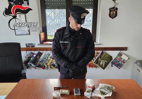Castellamonte, spacciava droga mentre aera agli arresti domiciliari: i carabinieri arrestano un uomo di 51 anni