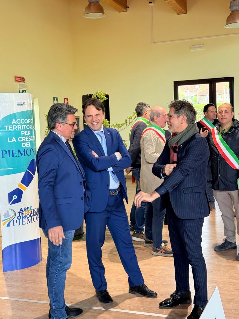 Canavese e Valli Orco-Soana, firmati gli accordi: dalla Regione quasi 10 milioni di euro per 118 progetti in 99 Comuni