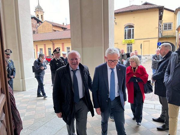 Chivasso, prorogata la “zona rossa” nella stazione ferroviaria: controlli rafforzati per altri tre mesi