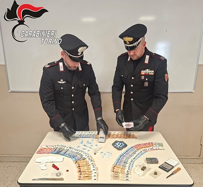 Droga in Canavese, cinque arresti in due settimane: sequestrati crack, cocaina e 13 chili di olio di cannabis