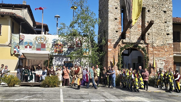Oglianico, grande successo per il Calendimaggio: ora entrano nel vivo le Idi di Maggio 2026