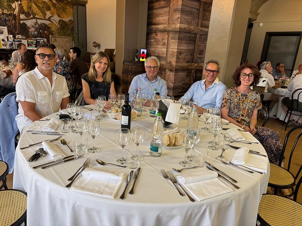 Essenzialmente premia il merito e guarda al futuro: convivio estivo a Cuceglio tra solidarietà e partecipazione