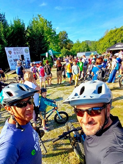 Rocca Canavese – Giovani protagonisti sulla mountain bike: entusiasmo e sorrisi con “Arroccati On Bike”
