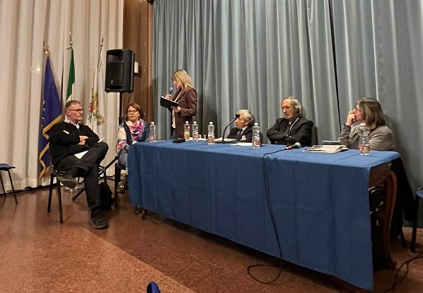 CHIVASSO – Fine vita, tra cure e autodeterminazione: il diritto di scegliere divide ancora società e politica